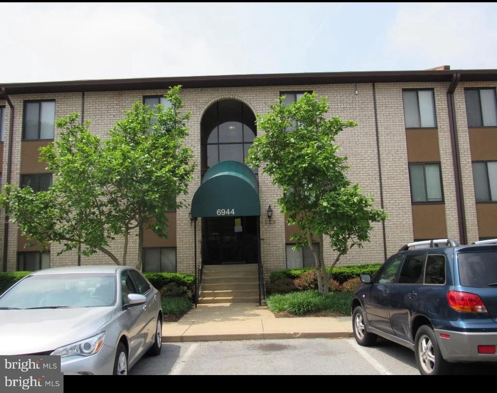 Photo - 6944 Hanover Pkwy Apartment Unit 100