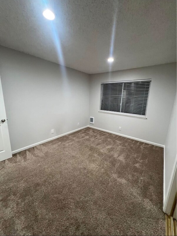 Photo - 14850 Oka Rd