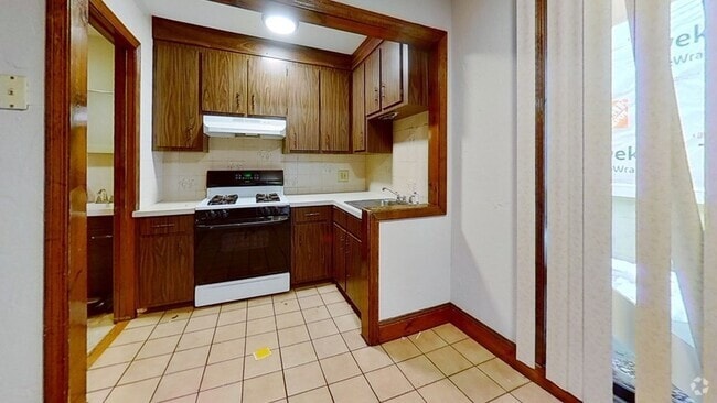 Building Photo - 89 Cottage St Rental