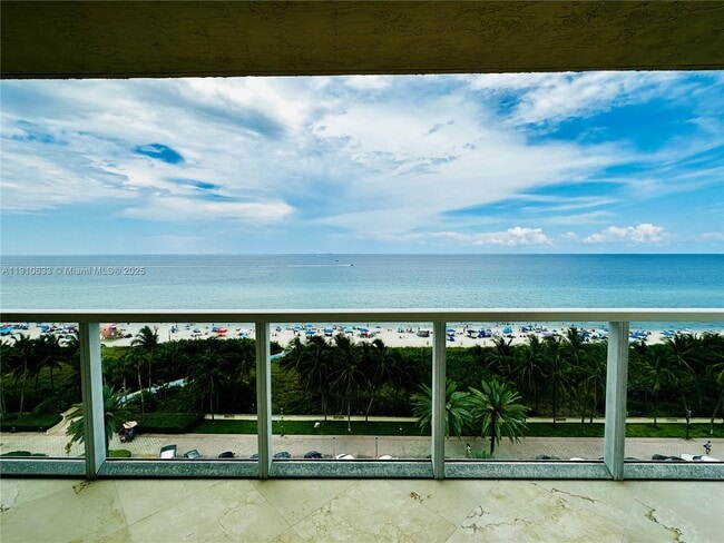 Building Photo - 7330 Ocean Terrace Unit 11-A
