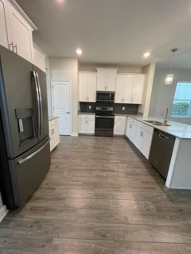 Photo - STOREY PARK - 3BR/2.5BA TWO STORY HOME