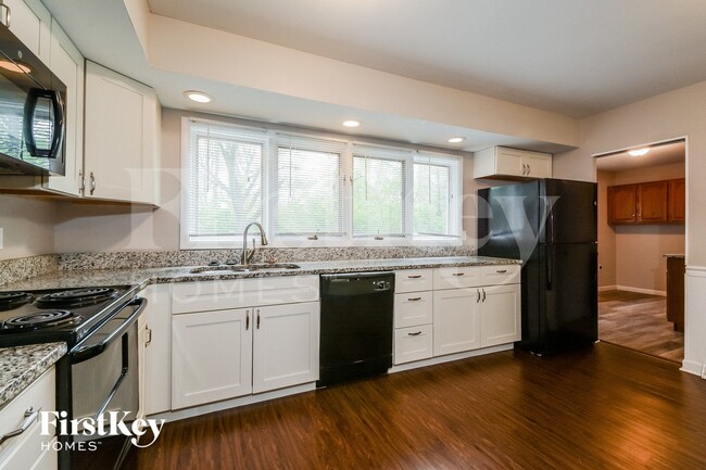 Photo - 186 River Valley Dr