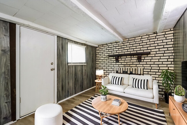 Photo - 6917 Sayler Ave