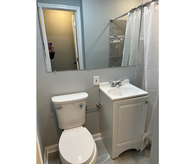 Photo - 2430 Potterfield Rd Unit E Available W/Bath $900