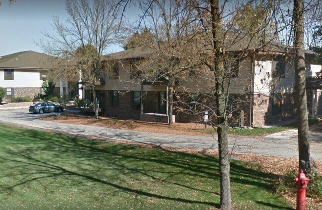 Building Photo - Hunter's Ridge Apartments