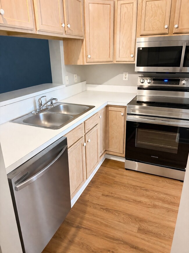 Photo - 45192 S Mickler St Unit 1