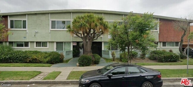 Building Photo - 4911 August St Rental