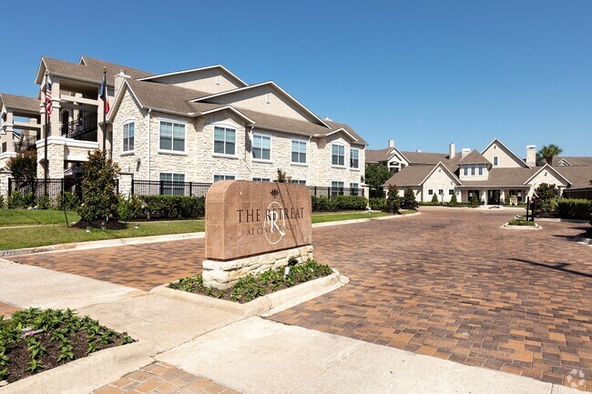 Building Photo - The Retreat at Cinco Ranch Rental