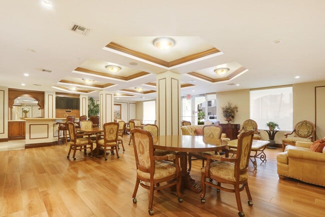 Building Photo - 1218 Renaissance Way Unit 218