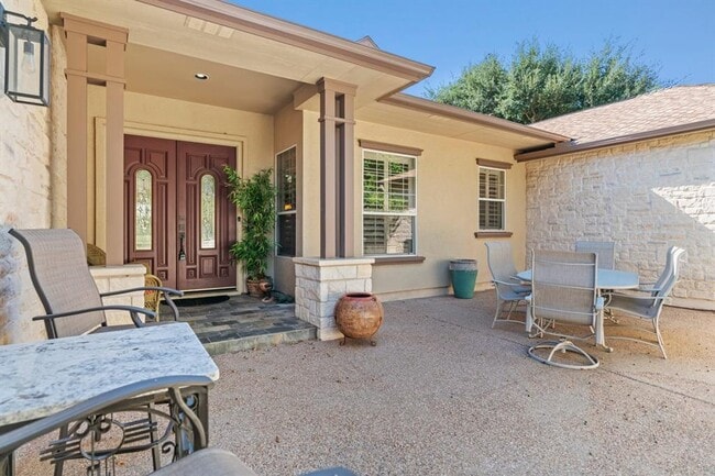 Photo - 121 Vinca Dr