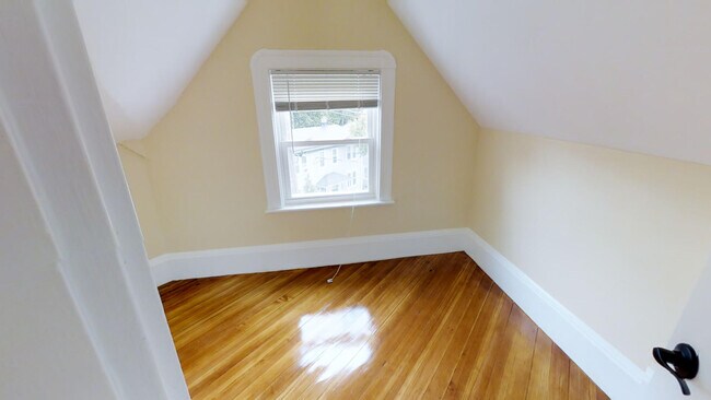 48 Lowell St Unit 3