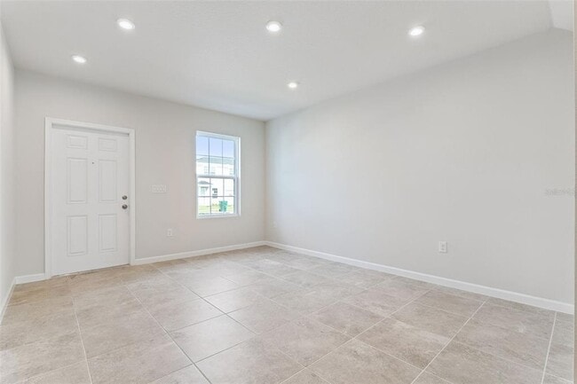 Photo - 1206 Port Blue Wy