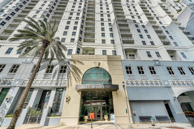 Photo - 255 Evernia St