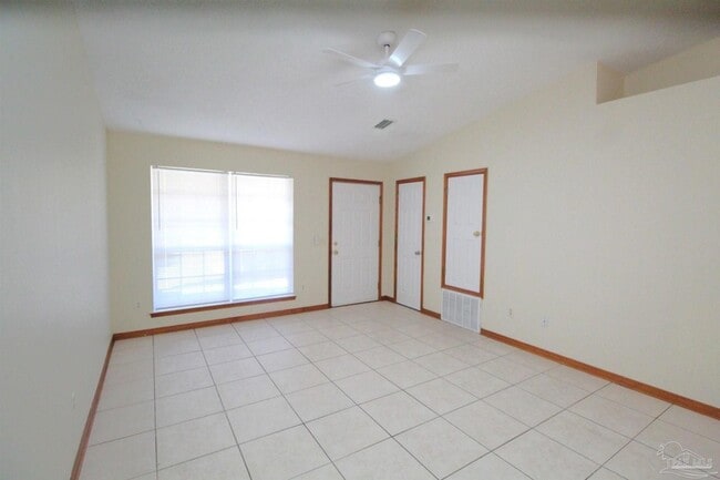 Photo - 3355 Green Briar Cir