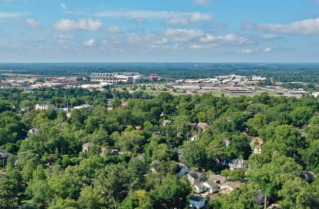 Photo - 120 S Harden St Unidad A