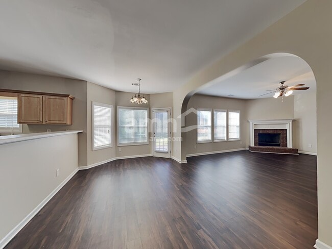 Photo - 2342 Crimson Creek Ln