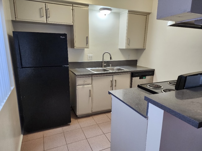 Photo - 24431 Hawthorne Blvd Unit 3