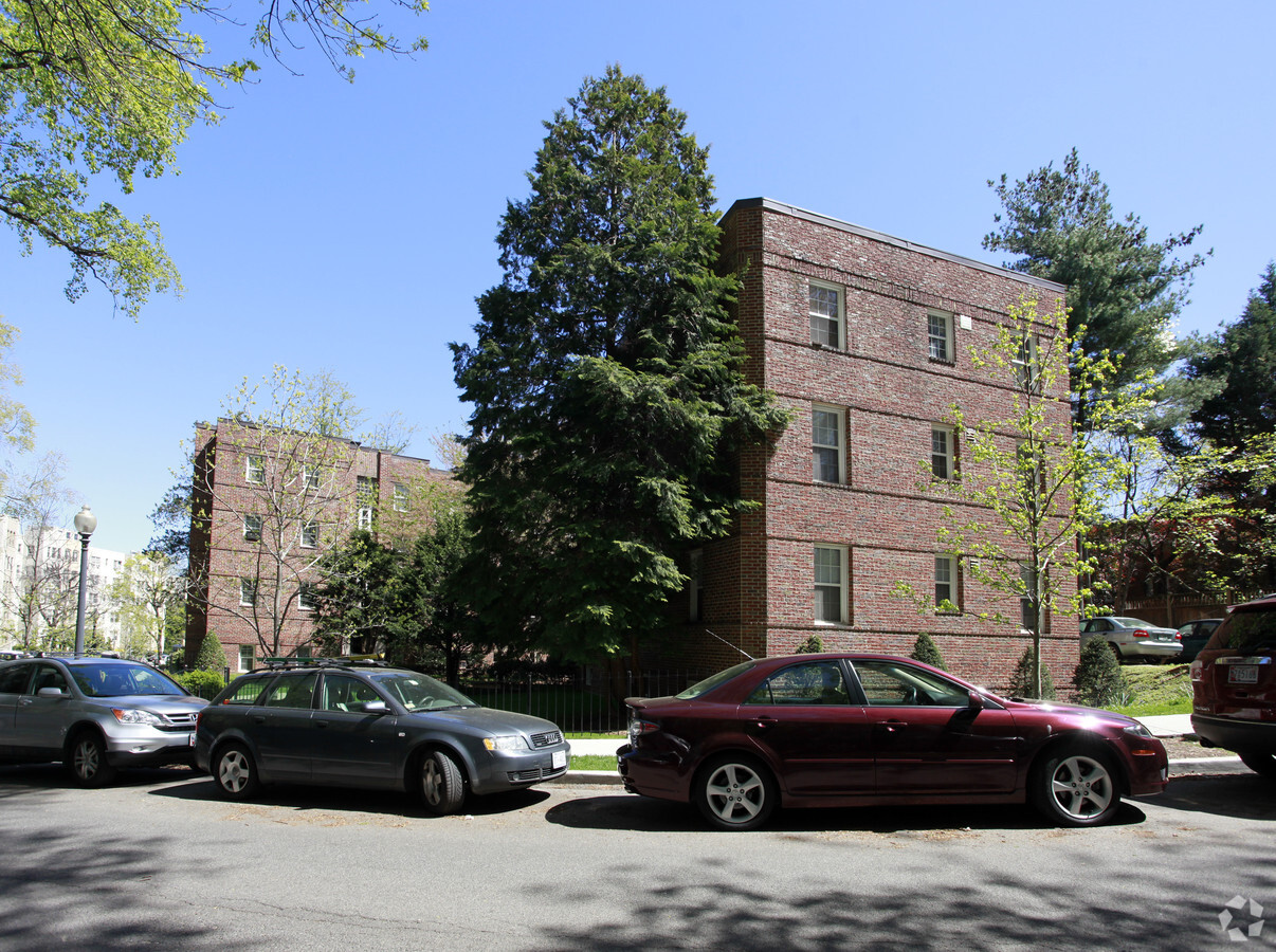 Devonshire Place Apartments - Devonshire Place Apartments