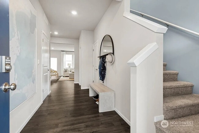 Photo - 4333 Savannah Lp NE