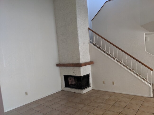 Photo - 3 Bedroom 2 Bathroom near ASU! I Unit I-124