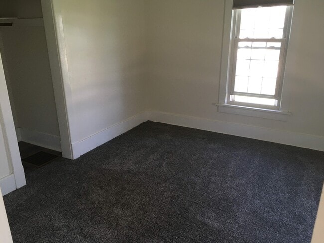 Photo - 2337 N 67th St