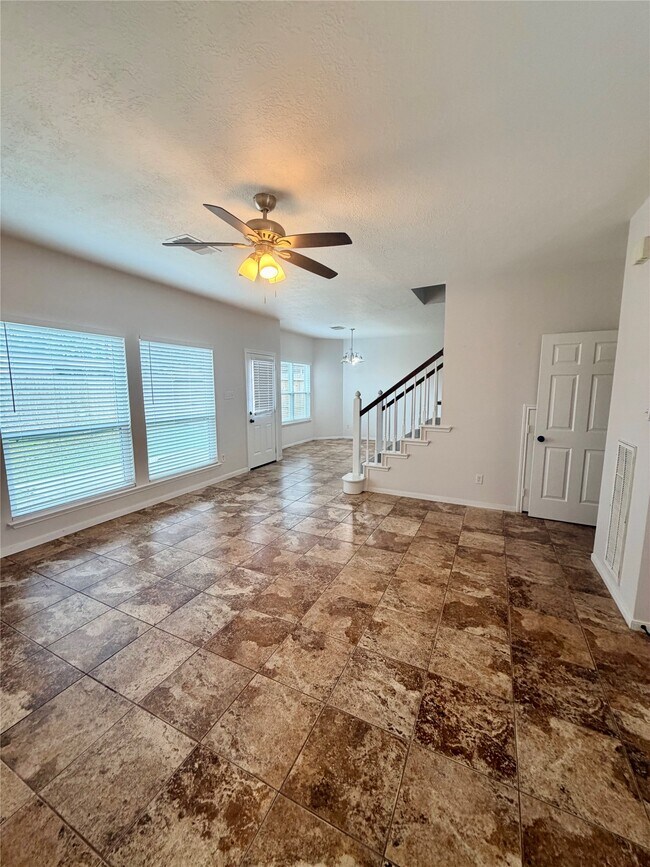 Photo - 11830 Oakner Dr