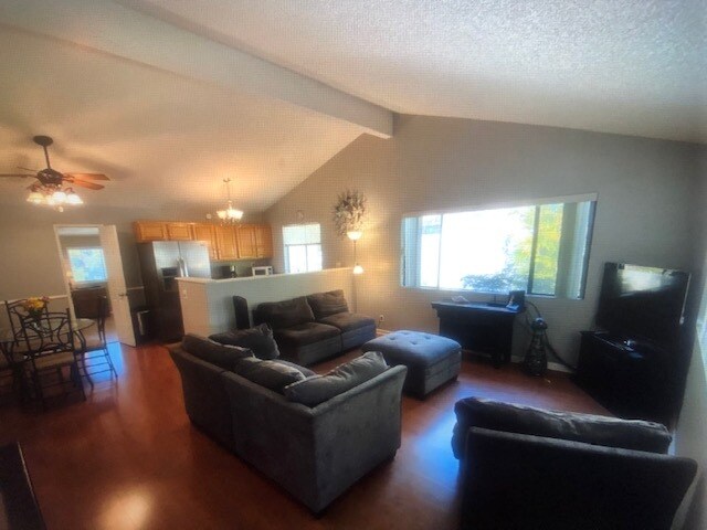 open concept living speace - 13 Waikalani Pl