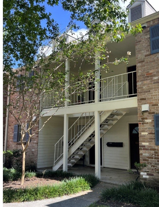 Building Photo - 13004 Trail Hollow Dr Unit A Rental