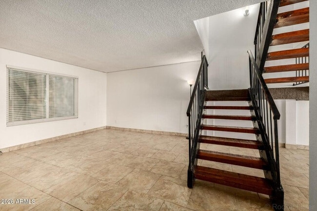 Photo - 3109 W Harmont Dr