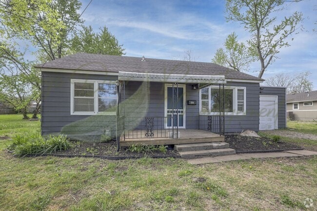 Building Photo - SMALL TOWN LIVING!!! Rental