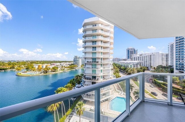 Photo - 5880 Collins Ave Unit 1007