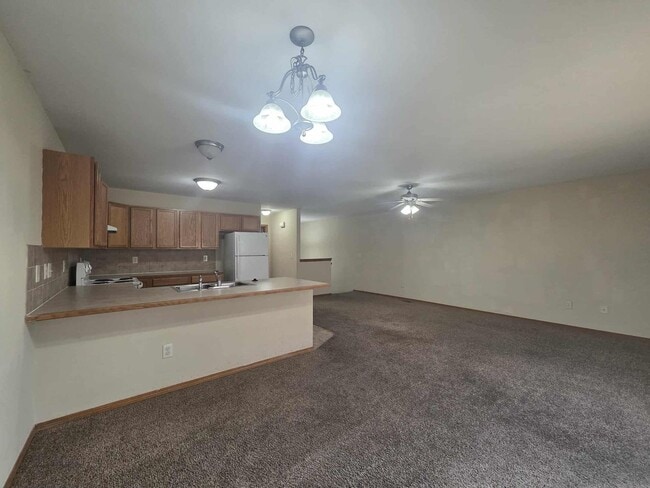 Photo - Affordable rental!!!