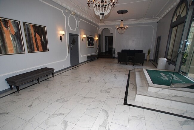 Photo - The Arwyn Manor