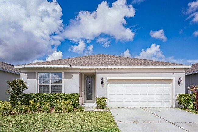Building Photo - Charming 4-Bedroom Family Home in Serene S...