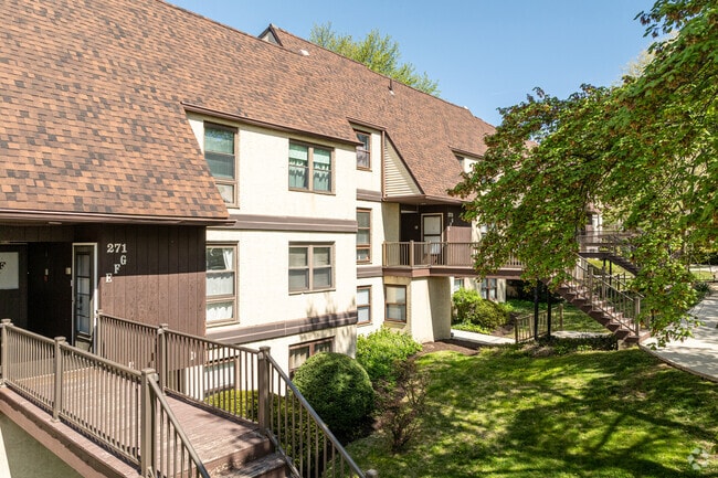 Photo - Green Tree Run Condos