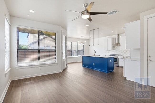 Photo - 3109 Corbin Ln