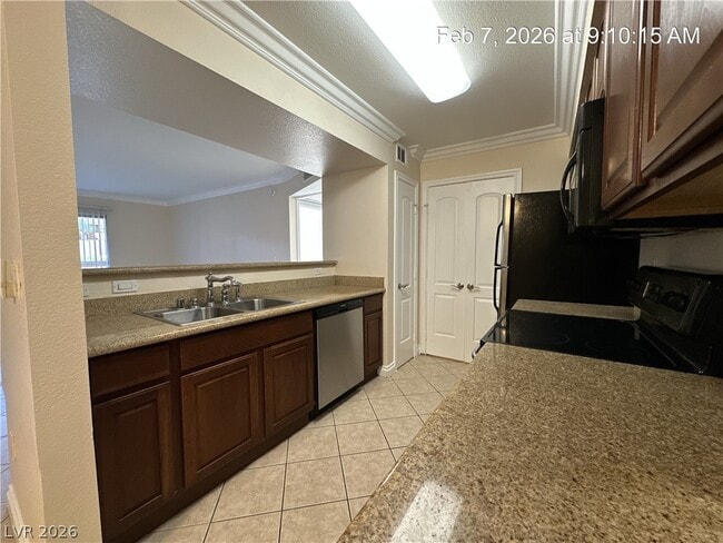 Photo - 1150 N Buffalo Dr Unit 1012