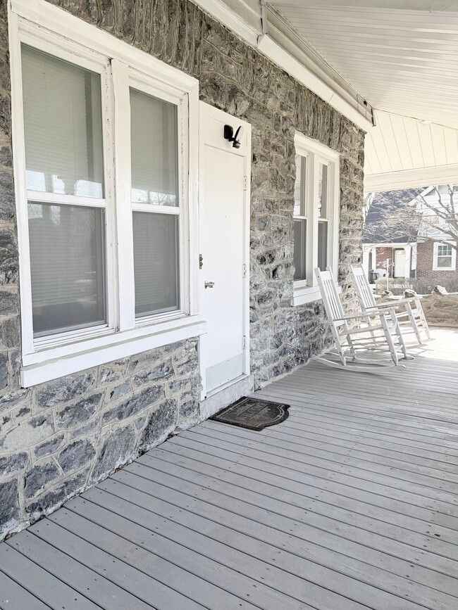 Photo - 123 Walnut Ave