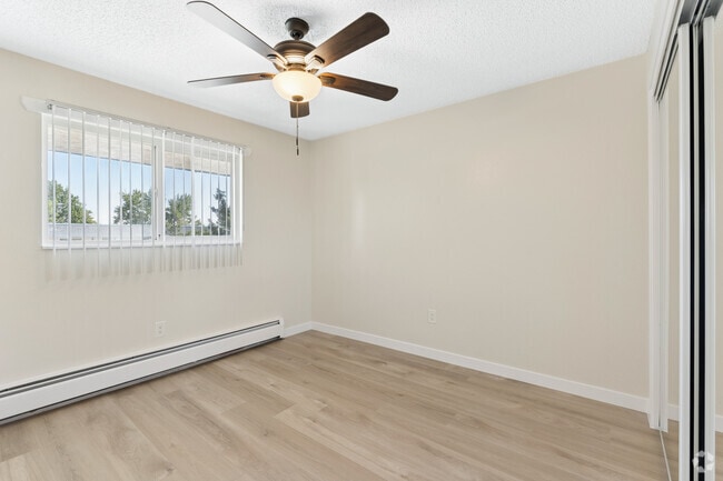2BR, 1BA - 850SF - Second Bedroom