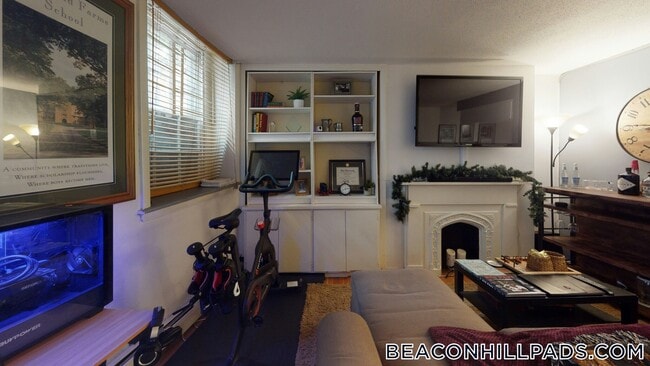 Photo - 64 W Cedar St Unit 2