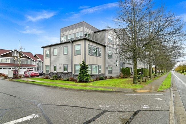 Photo - Beautiful Condo in Lynden Unit # 211