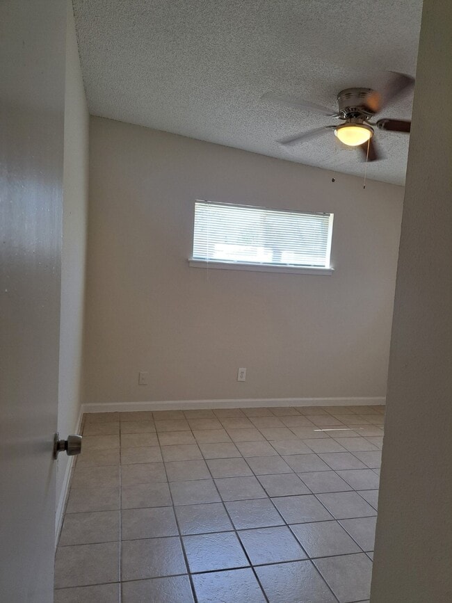 Photo - 3357 Frick Rd