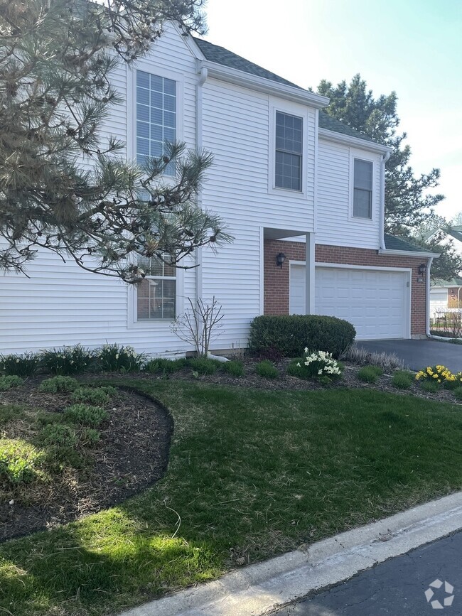 Building Photo - 114 Meadowbrook Ln Rental