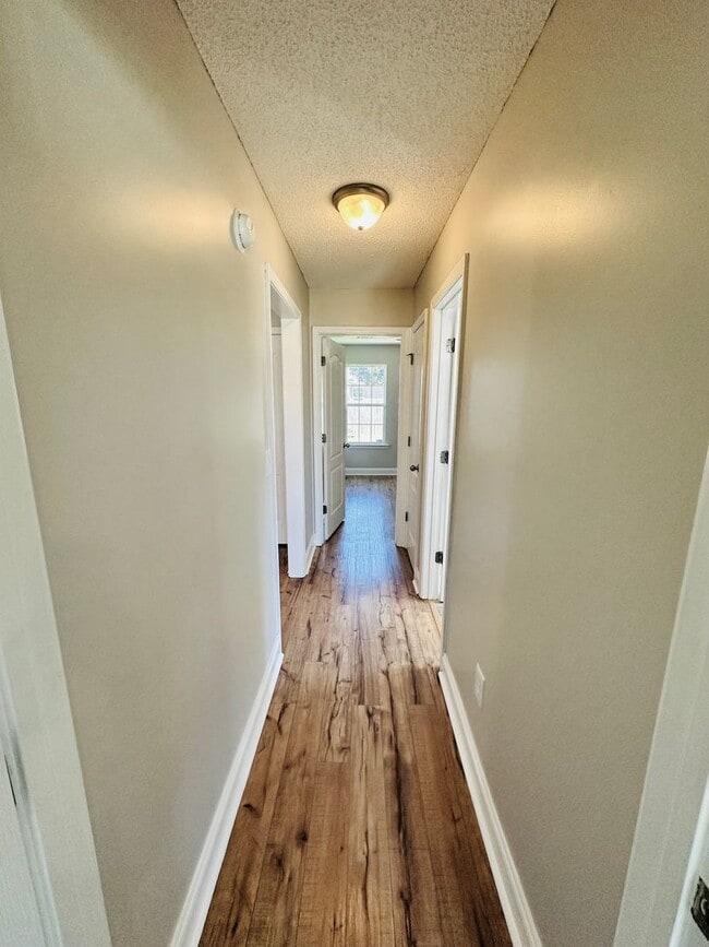 Photo - 610 Amherst St