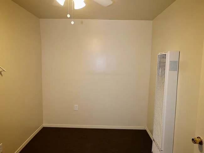 Building Photo - 7913 Jamieson Ave