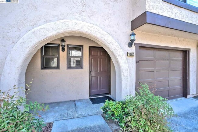 Building Photo - 38755 Crane Ter