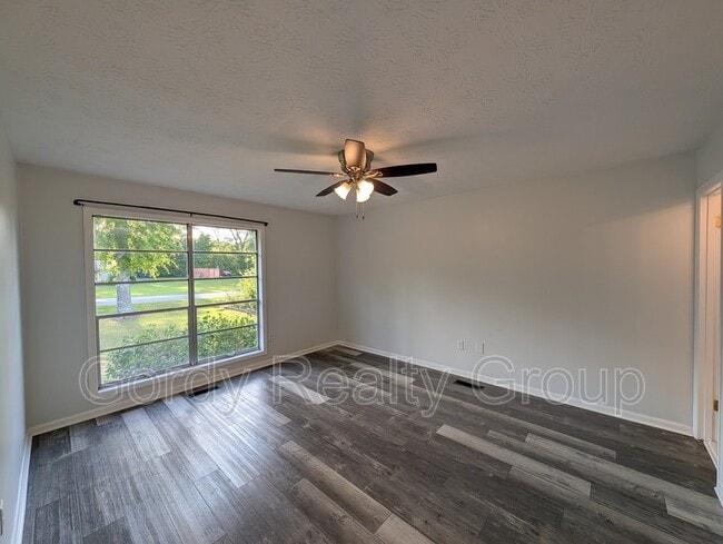 Photo - 2994 S Madison St