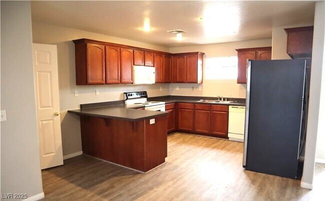 Photo - 200 S Mount Charleston Dr E Unit 3