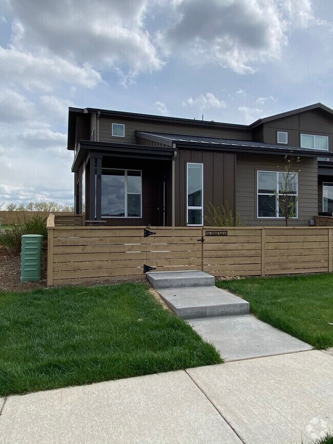 Building Photo - 2614 Avenger Pl #5 Rental