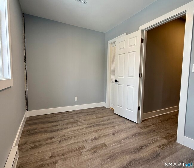 Photo - 7 Washington Rd